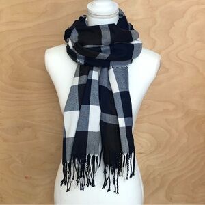 Plush Wide Scarf Black Gray White Outwear Unisex Womens One Size.